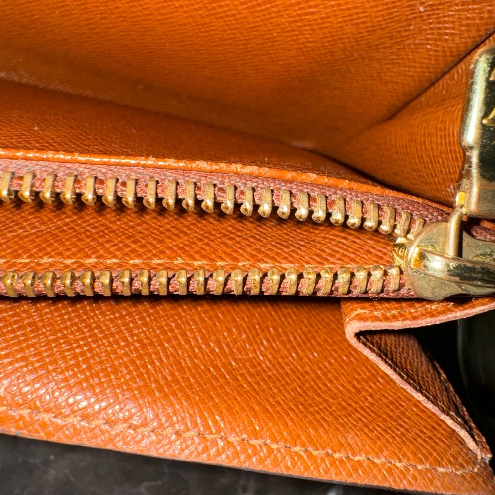 Wallet Authentic - image 8